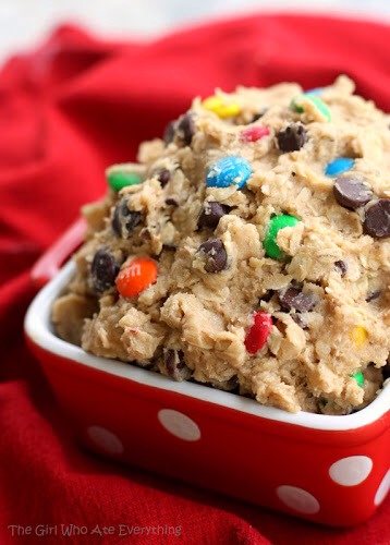 Serving Suggestions:
You can customize it to be thinner like an actual dip or thicker like cookie dough which is how I like it. Serve it will graham crackers, apples, pretzels, and so much more!