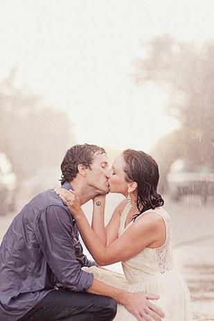 Couples Who Photographed Their Wedding In RAIN And NAiled It-part 2 ♥♥♥♥