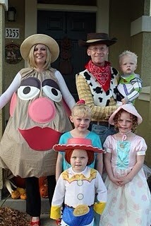 Halloween-family-costume