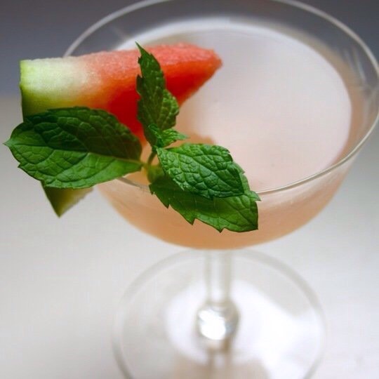 Watermelon Cucumber [Mint] Refresher | recipe 👉