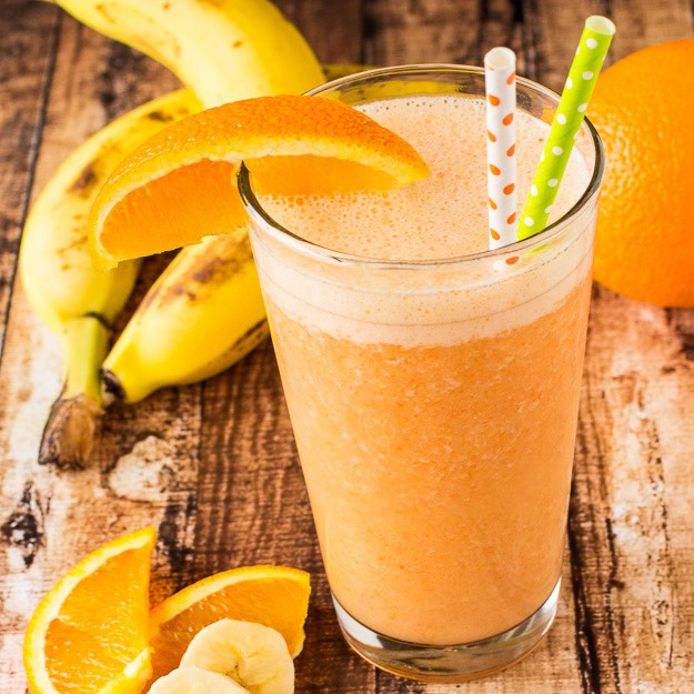 Breakfast
Recipe:
2 cups of vanilla skim milk
2 oranges
3 bananas
(makes 2 in a half cups)