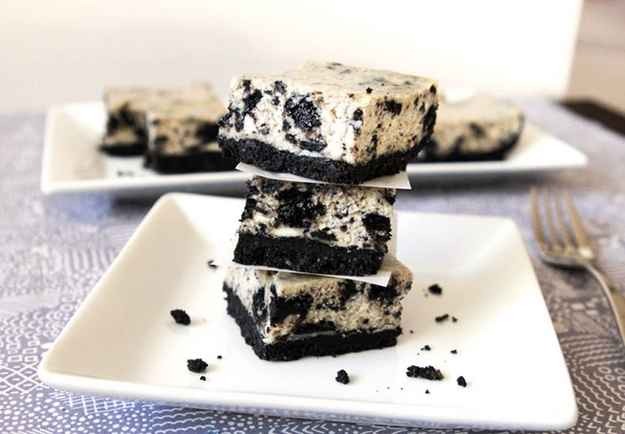 8. Oreo cheesecake bars 