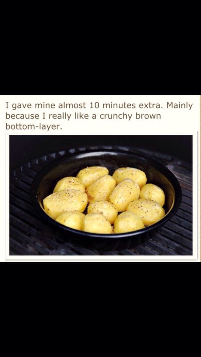 Delicious Potatoes Baked in Chicken Broth, Garlic, & Butter!๐ ๐ด