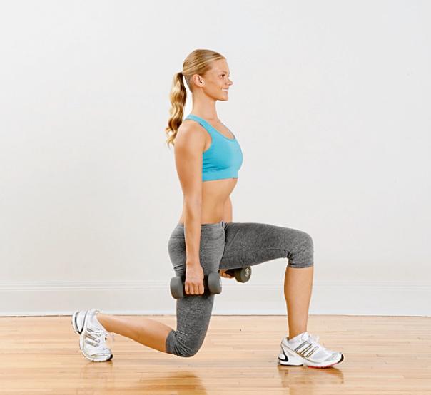  Dumbell Lunge
Lunge for about 30 seconds per leg before switching and repeat