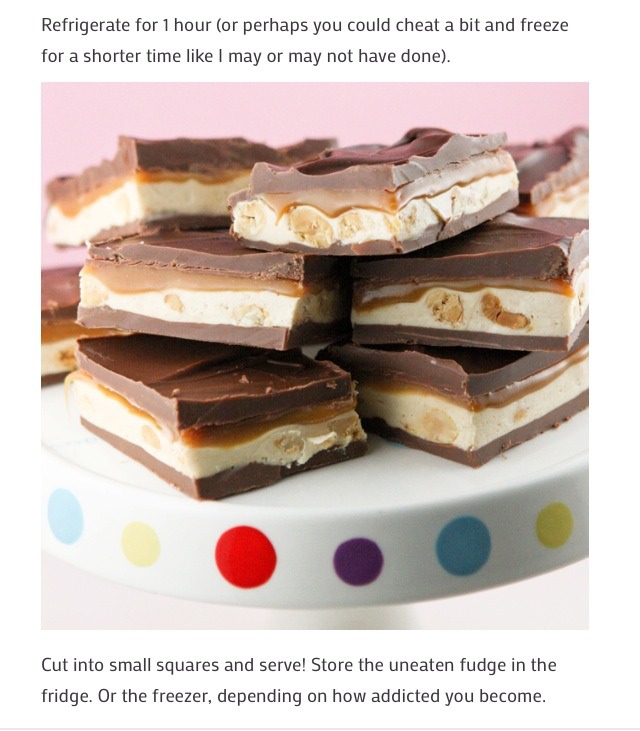 OMG Snickers Fudge Bars!! Yummmm