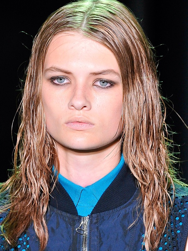 2. Never apply conditioner to the roots of your hair. The hair nearest to your scalp gets most of the natural oils, adding conditioner is in effect overdosing on oils.