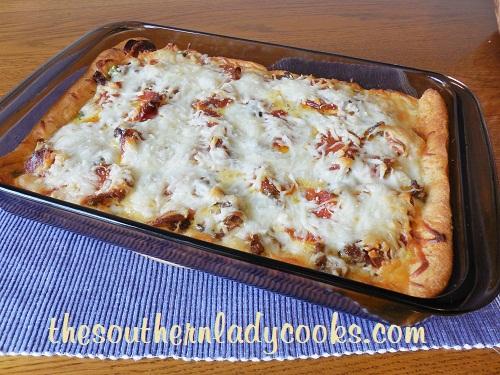 Breakfast Crescent Pizza