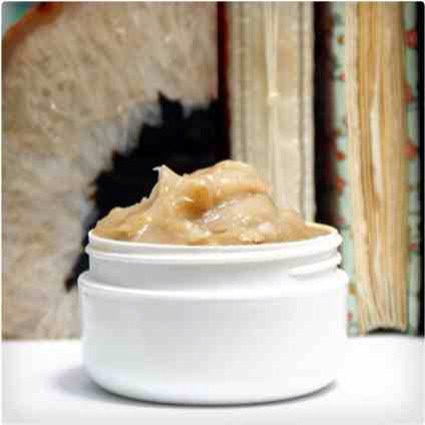 37. Chocolate Rose Hand and Body Cream

Don’t worry, no actual chocolate is harmed by the making of this body cream. You’ll be using a cocoa oil for that part, which will provide you with the aroma of chocolate, and probably end up making you crave some chocolate in the process of smoothing out your