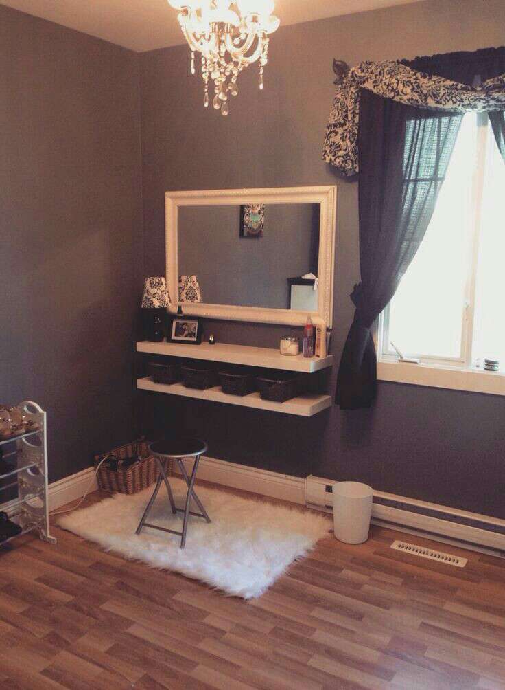 don't have enough room???
small vanity ideas!!!
