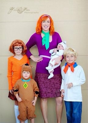 Halloween-family-costume