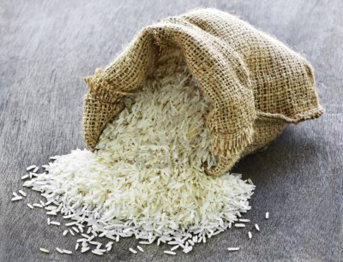 📱• dropped your phone in water? leave it in a bag of uncooked rice overnight - 