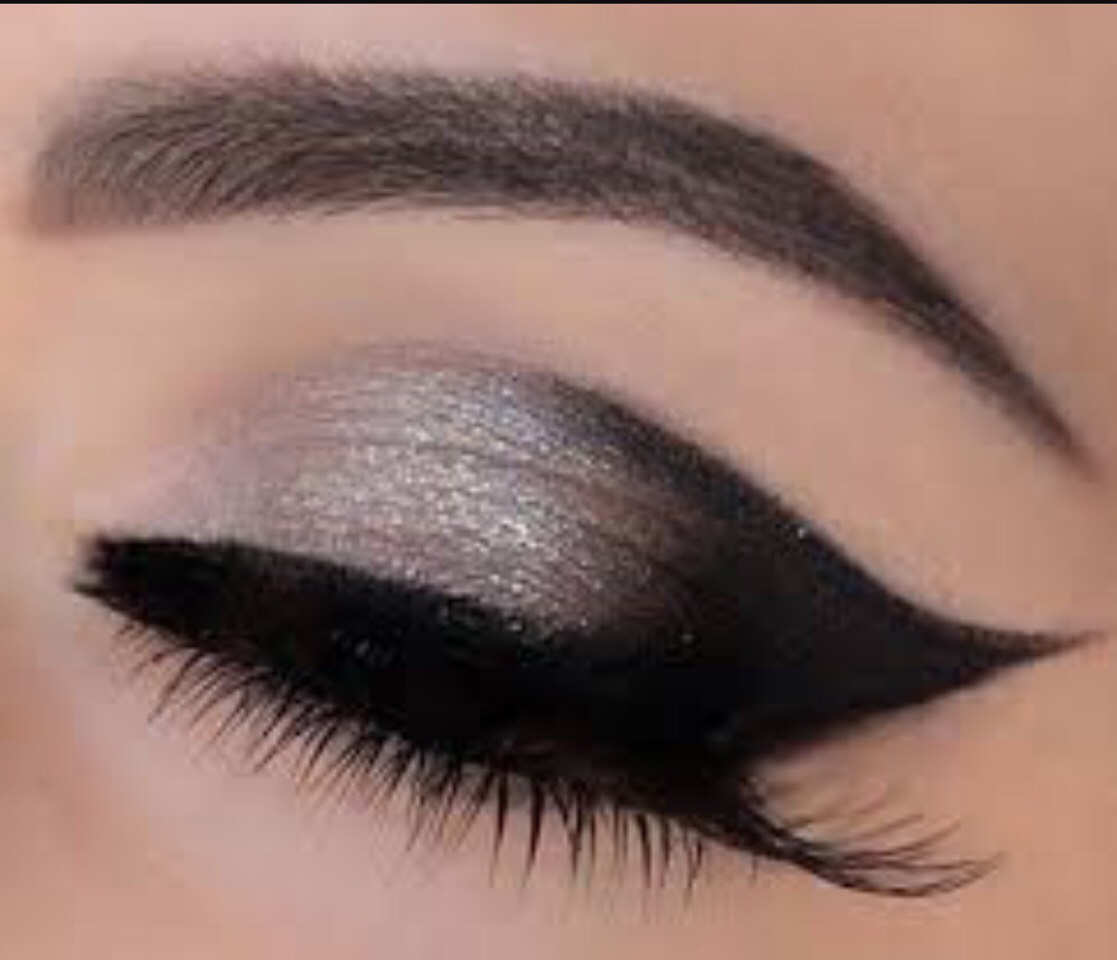 Stunning Eye Makeup Tutorial::::::