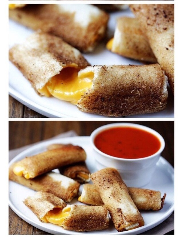 Grilled Cheese Rolls