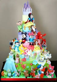 Beautiful wedding cakes.