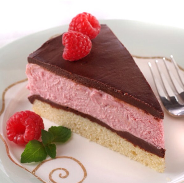Chocolate-Raspberry Mousse Cake 