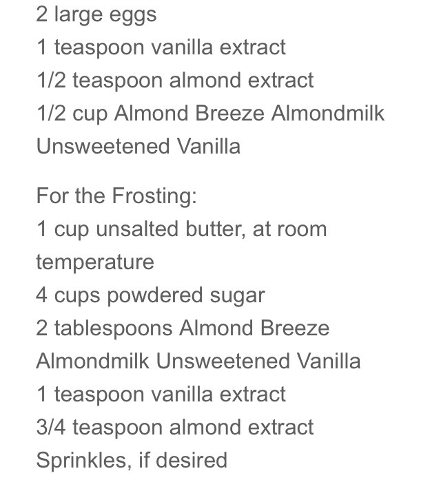Vanilla Almond Cupcakes 