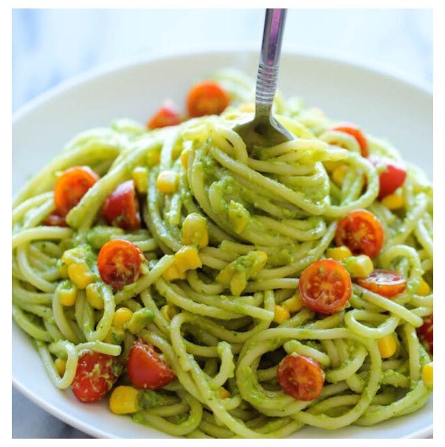 20 Minute Healthy Avocado Pasta 