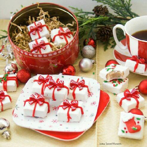 Delicious Gingerbread Holiday Fudge! Great DIY Gift #Holidays