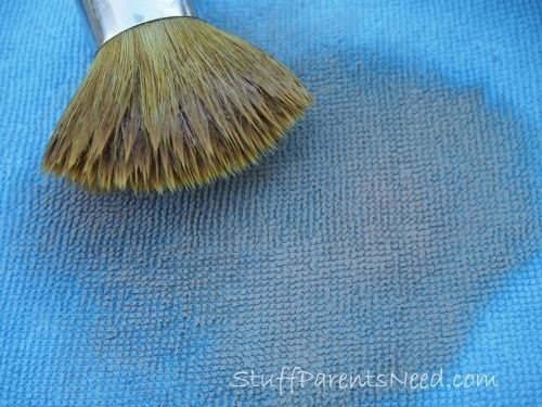Blot your brushes dry with your washcloth or paper towel. If you are seeing as much residue coming off as I did in the picture above, then you need to go back in for another cleaning session!
Allow your brushes to dry overnight and they will be ready to go in the morning!