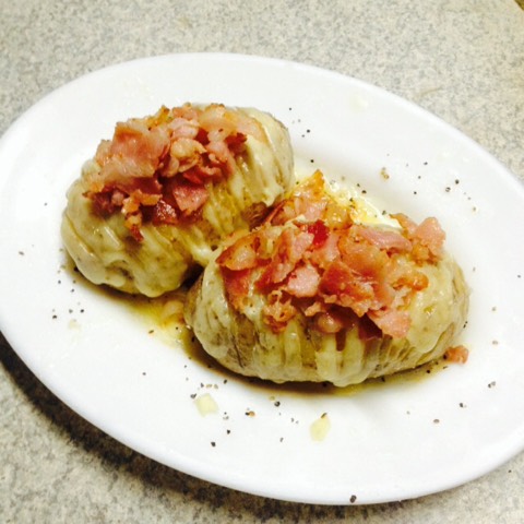 Easy Cheesy Bacon Hasselback Potatoes
