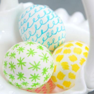 3 One-Step Easter Eggs

Decorate your Easter eggs in one step using markers, washi tape or scrapbook embellishments. 