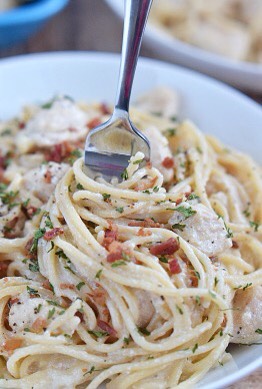One Pot Chicken Alfredo Pasta