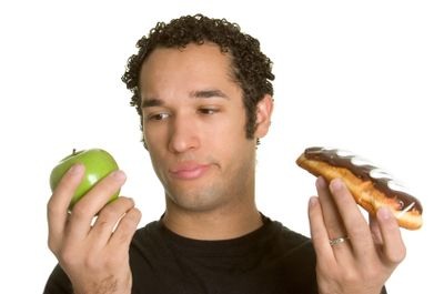 No. 2: Pay attention to what you eat and drink
Don't go to bed either hungry or stuffed. Your discomfort might keep you up. Also limit how much you drink before bed, to prevent disruptive middle-of-the-night trips to the toilet.