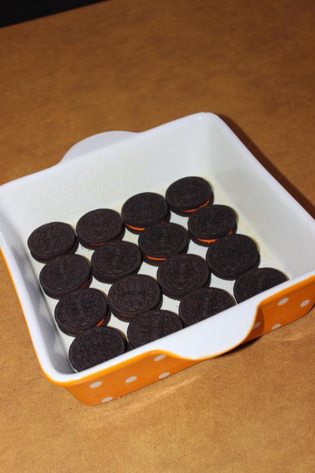 Halloween Oreo Cake Bars