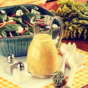 Salad In A Jar!! Such A Time Saver!! Great Way To Bring A Salad To Work Hassle Free!!