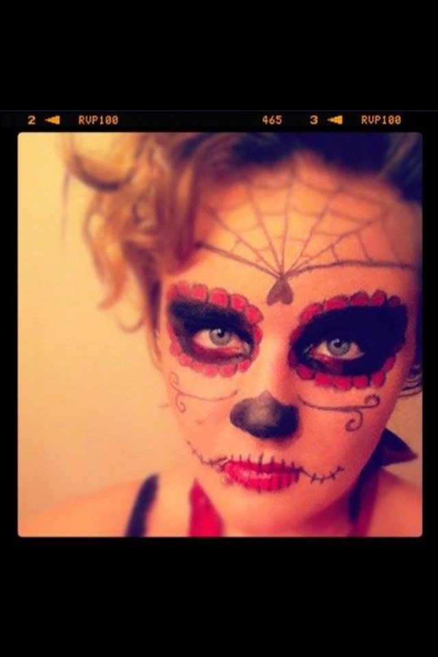 Cute, Cool And Stunning Halloween Makeup Ideas 