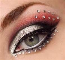 This make up design goes with the colors of red ,black,and white