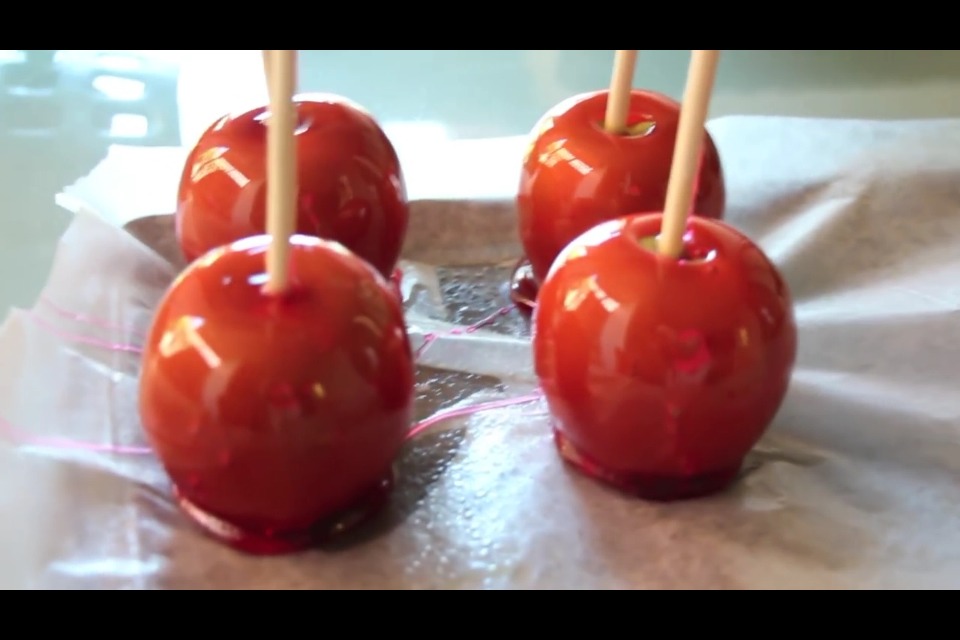 Candy/Chocolate/Caramel Apples! 🍎🍫