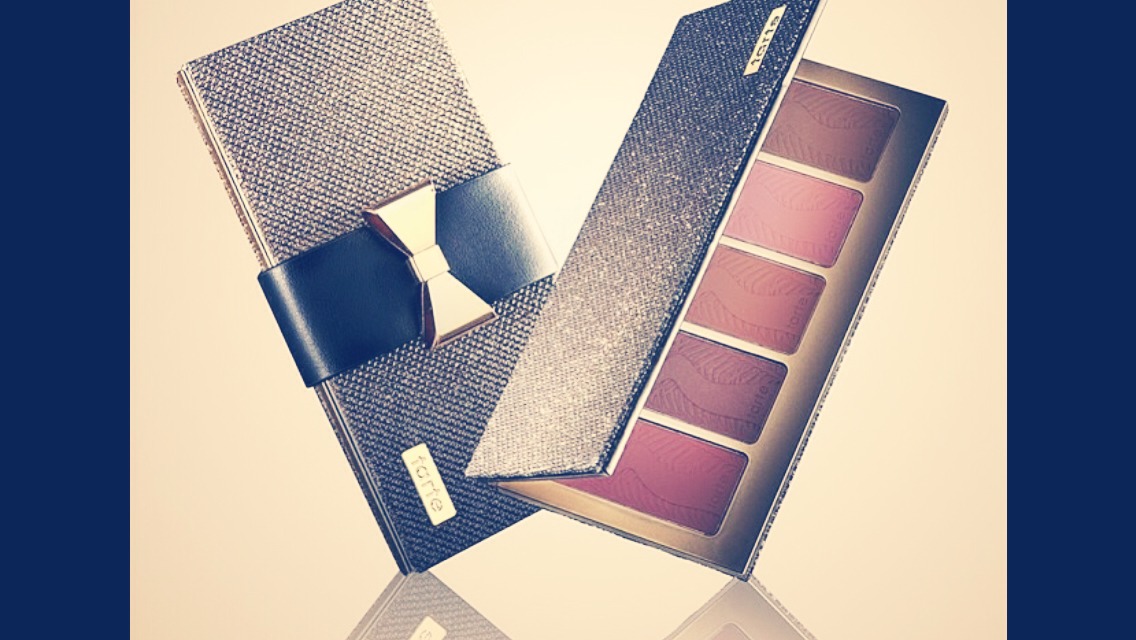 Then for our eyeshadow colour u can pick any colour 