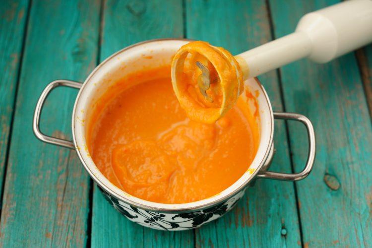 Pumpkins are packed with alpha hydroxy acids (AHA’s) and fruit enzymes, and also contain Vitamin A and Vitamin C.
