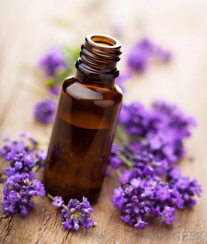2. Drop it in.
Add 12-15 drops of lavender essential oil and mix well. Be sure to break up any clumps with a fork so the oil is well-distributed.
3. Get fresh.
Wash your bedding, linens and anything else you want to smell fabulous with two tablespoons of this lavender love potion.