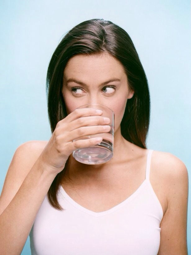 Last of all, drink as soon as you get up! The last thing you want when you wake up is to drink water, but it is actually one of the first things your body needs. You will be surprised how dehydrated you get when sleeping. Make yourself a fresh lemon water whilst you put the coffee on.
