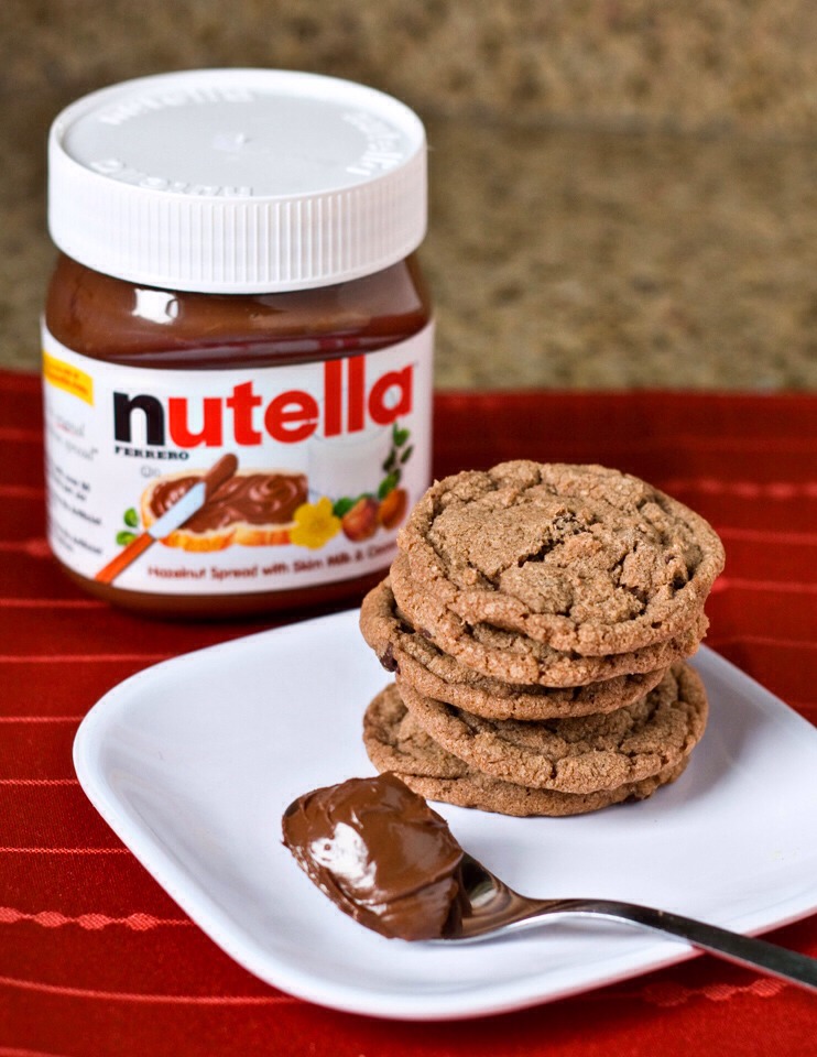 Step 1)
Preheat oven to 350F. Combine Flour,egg and nutella in a large bowl and mix together with a spoon or spatula until dough comes together and no flour lumps remain (Optional: sprinkle your desire candies to decorate)
