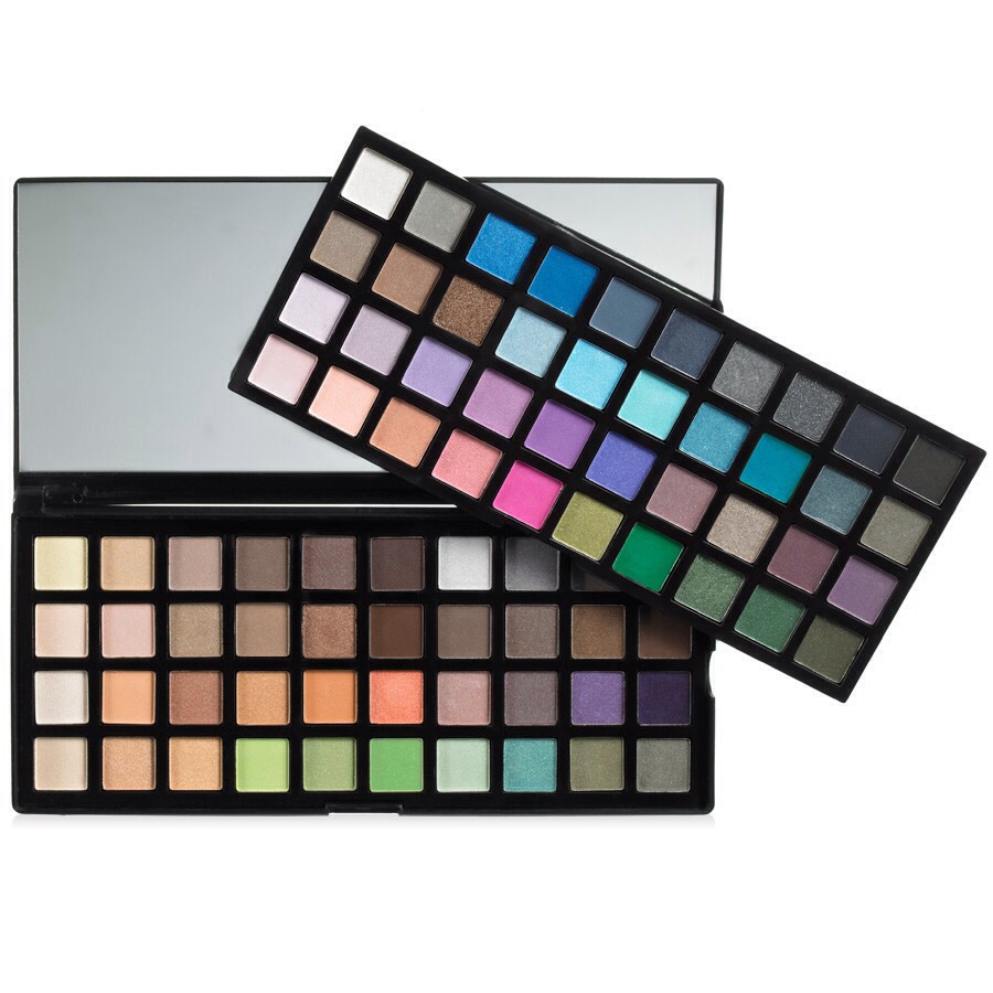 DIY Colored Liquid Liner Using Eyeshadow:
Choose your preferred eyeshadow color.
Scrape some off into a plate or container.