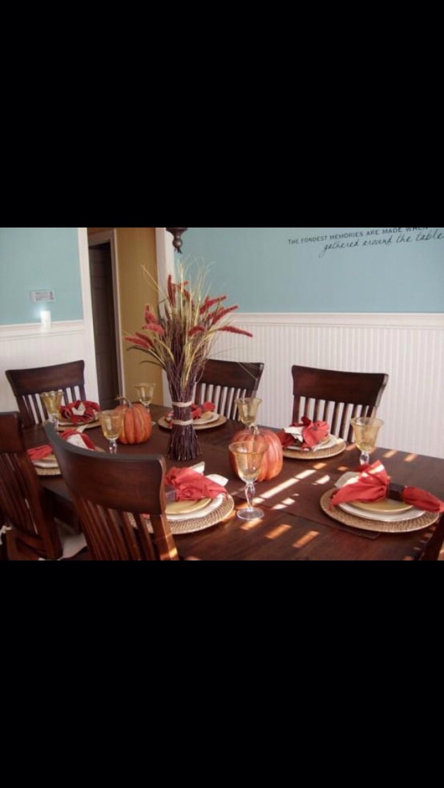 Thanksgiving Dinner Table