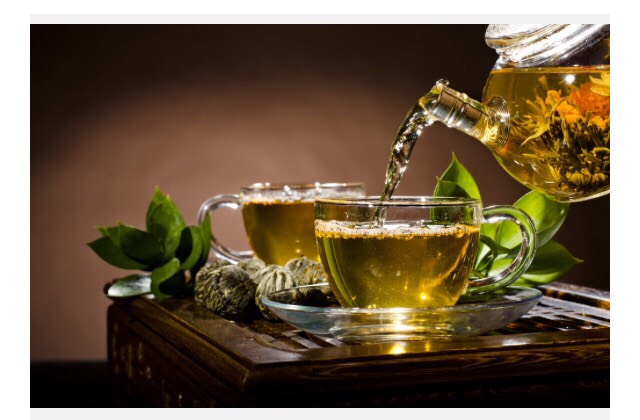 "6 MOST EFFECTIVE DRINKS THAT BURN FATS"