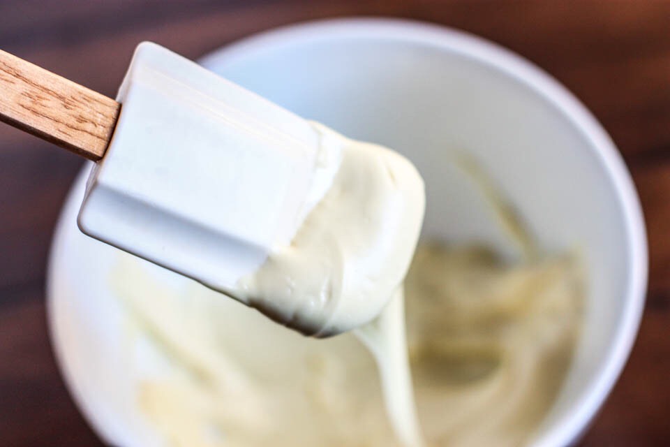 THIRD STEP:
Melt your chocolate bar til it's smooth and creamy. 