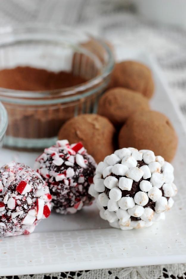 Box of Hot Chocolate Truffles
http://www.buzzfeed.com/peggy/38-ways-to-give-the-gift-of-food-this-season#.eyGwAK0P6