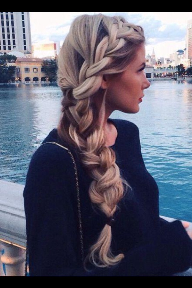 Simple Yet Elegant Hair Styles🎀