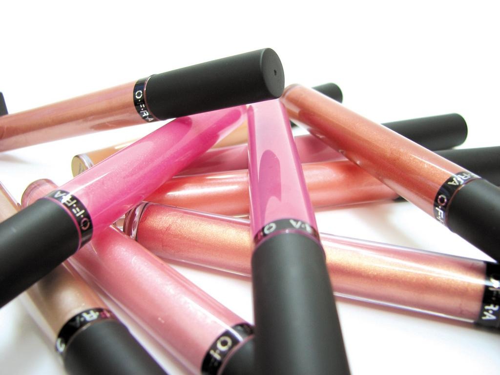 Then lip GLOSS !!! Xxxxxxx there your done perfect sexy hot beautiful pretty lips xxxx amazing!!!