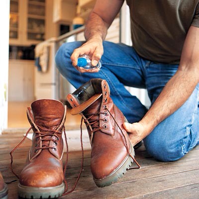 Stop odors: boots smelling ripe? Spritz the insides with diluted vodka; let dry. No more odors.