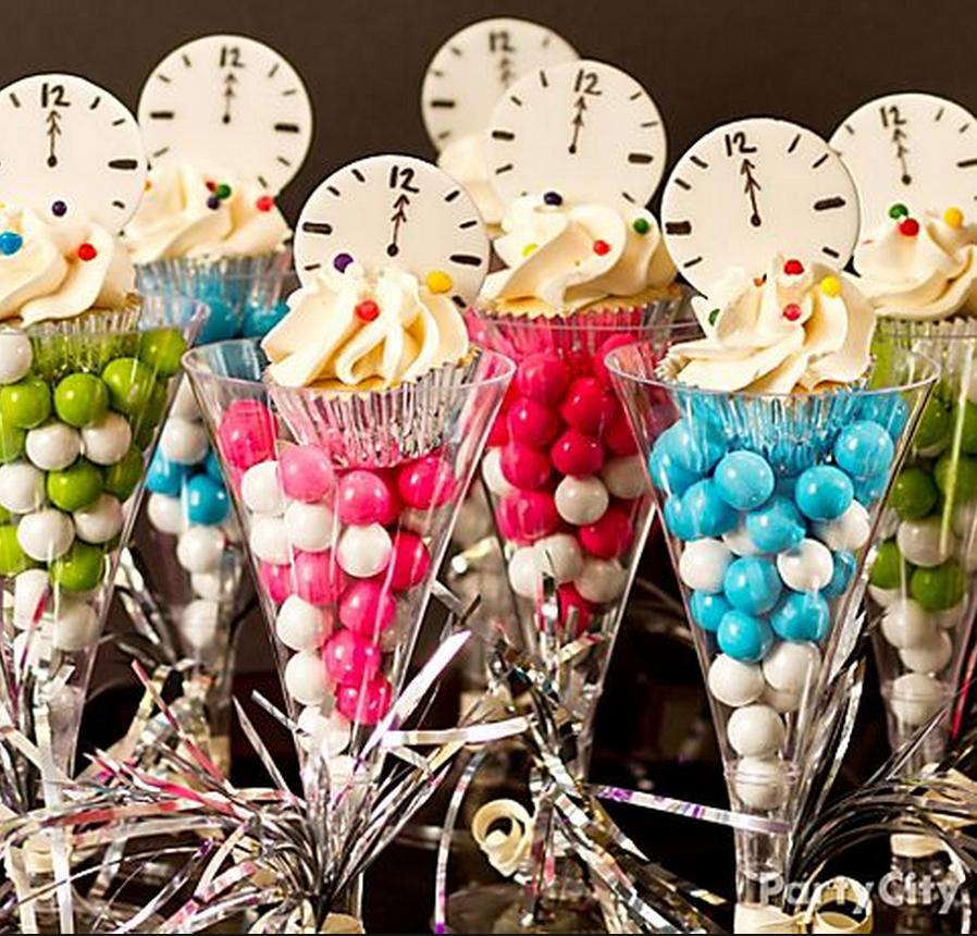 Flute Cupcake Favors To Rock Any Party