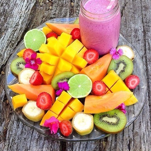 🍉- Plate of fruit
You will need: You're favorite fruits (Banana, watermelon, strawberries, blueberries, mangos, pineapple...)
Methods: Put them in a plate and enjoy!