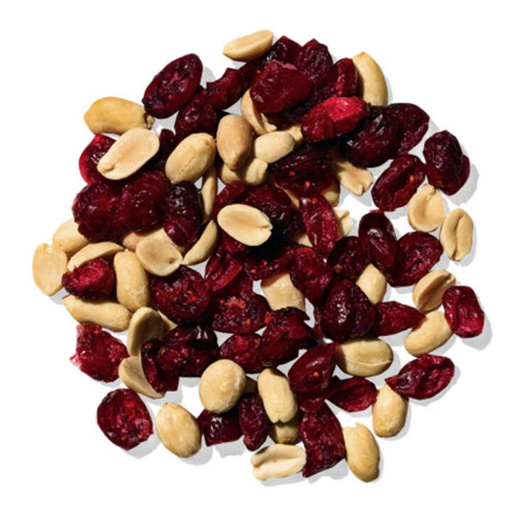 1 TBSP PEANUTS AND 2 TBSP DRIED CRANBERRIES
Toss together this pared-down trail mix and pre-measure into plastic baggies.
