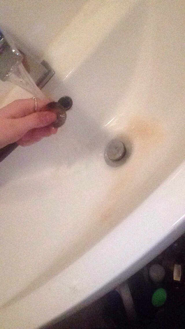 This was the third time I rinsed the brush and you can still see the foundation coming off the brush, the soap cuts through the foundation so good, I repeat the soap and scrubbing and rinsing about 3 or 4 times 