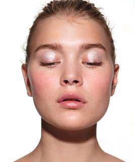 Apply shimmery Eye base